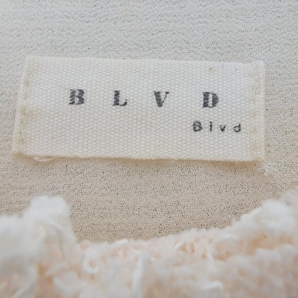 BLVD Collection Top Women's Layer Tunic‎ Ivory With Pale Pink Undertone Sz L EUC - Picture 4 of 10